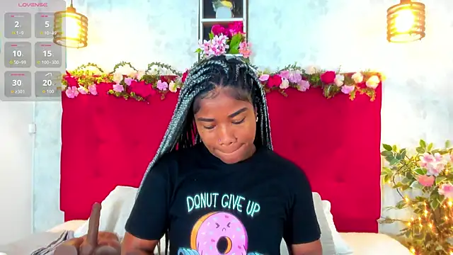 Snapshot of SilvannaFit chatting on September 27, 11:38 am SilvannaFit online show from September 27, 11:38 am