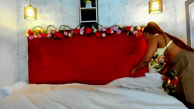 Snapshot of SilvannaFit chatting on November 26, 11:54 am SilvannaFit online show from November 26, 11:54 am