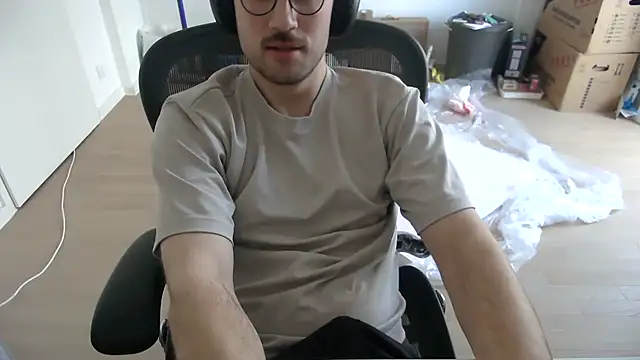 taallguyy 196 online show from March 10, 6:50 am