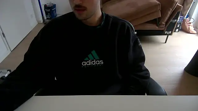 taallguyy 196 online show from January 12, 10:11 am