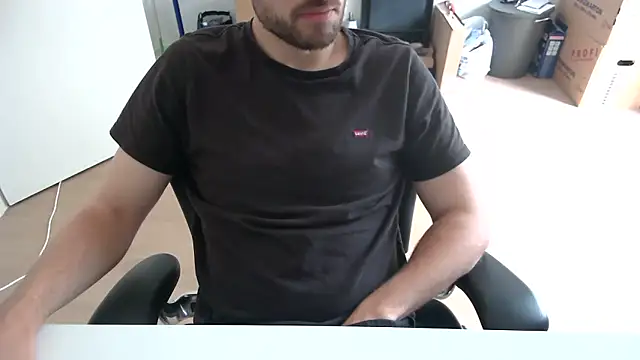 taallguyy 196 online show from June 4, 2:55 pm
