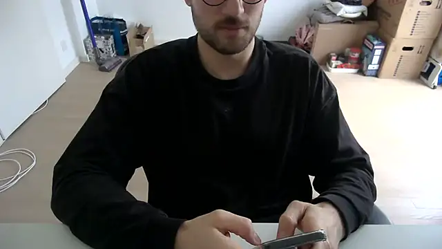 taallguyy 196 online show from February 12, 3:01 pm