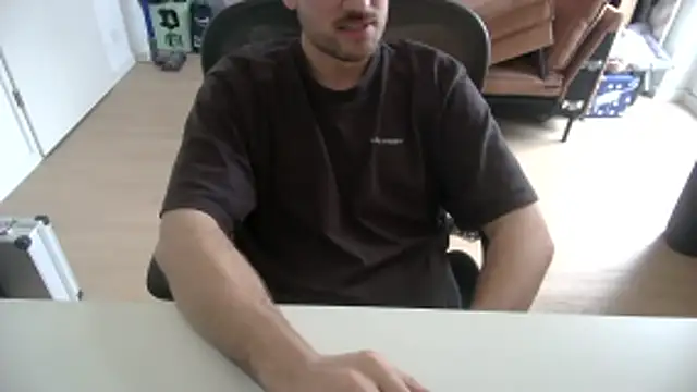 taallguyy 196 online show from December 22, 12:05 pm