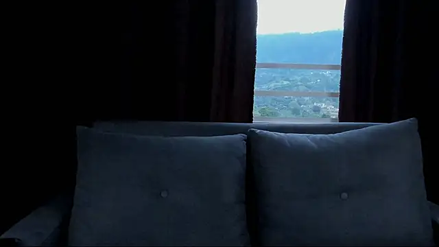 lnxmst online show from February 7, 10:40 pm