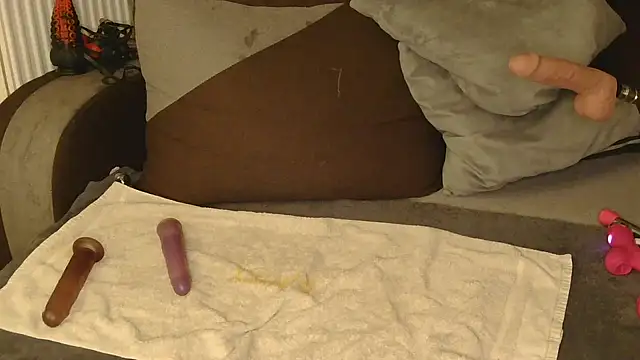 liloucamchaudee online show from March 9, 7:50 pm