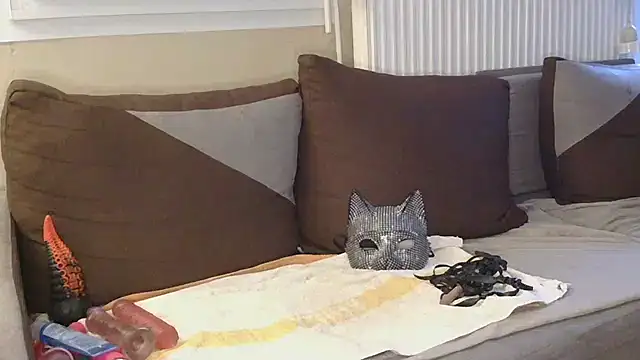 liloucamchaudee online show from November 28, 8:14 am