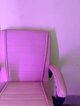 wildestcouplee online show from November 13, 4:33 pm