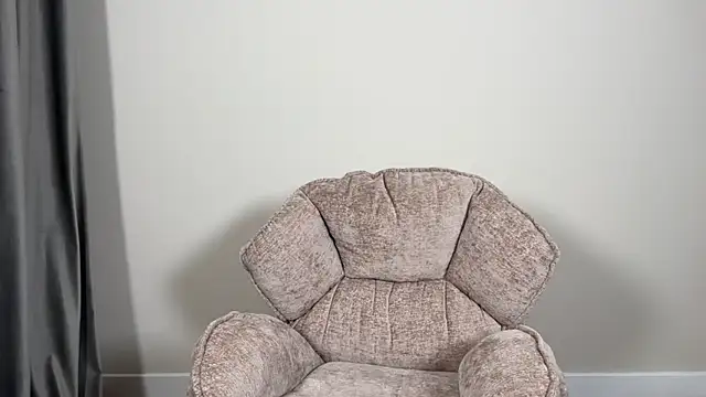 Snapshot of Julia_RL chatting on January 9, 10:41 pm Julia RL online show from January 9, 10:41 pm