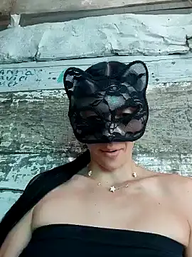 Snapshot of Estrella-Wicked chatting on December 16, 6:49 pm Estrella-Wicked online show from December 16, 6:49 pm