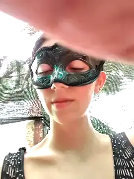 Snapshot of Estrella-Wicked chatting on January 6, 7:35 pm Estrella-Wicked online show from January 6, 7:35 pm