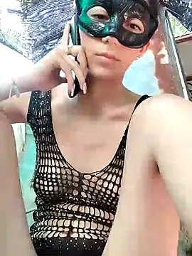 Snapshot of Estrella-Wicked chatting on January 10, 7:43 pm Estrella-Wicked online show from January 10, 7:43 pm