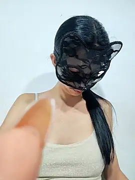 Snapshot of Estrella-Wicked chatting on December 5, 2:37 am Estrella-Wicked online show from December 5, 2:37 am