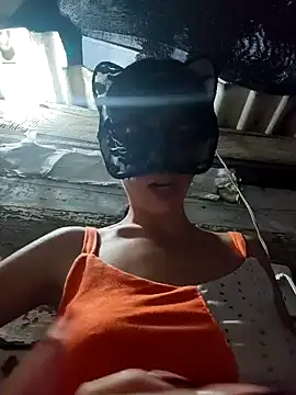 Snapshot of Estrella-Wicked chatting on December 10, 10:47 pm Estrella-Wicked online show from December 10, 10:47 pm