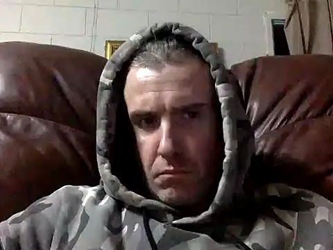 Snapshot of SugarCoupleAus chatting on October 5, 3:36 pm SugarCoupleAus online show from October 5, 3:36 pm