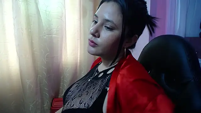 Snapshot of frreeya chatting on February 4, 9:20 pm frreeya online show from February 4, 9:20 pm