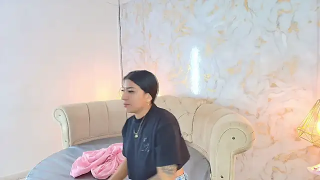 khloeblake online show from May 8, 5:33 am