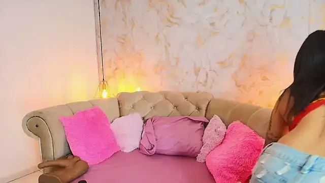 khloeblake online show from April 2, 5:36 am