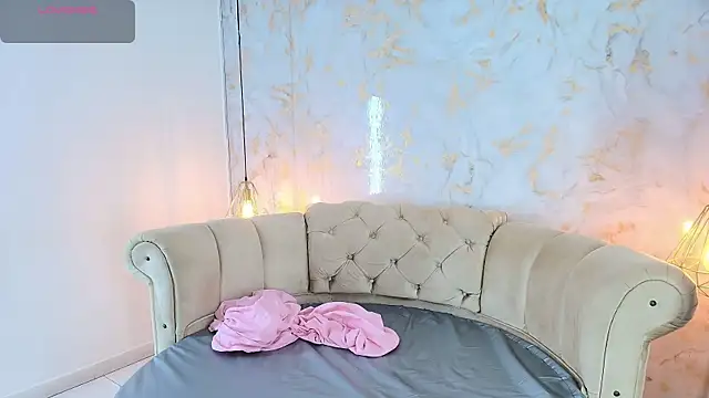 khloeblake online show from June 14, 1:34 pm