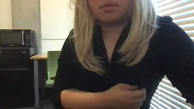 Snapshot of Jessica-Aine chatting on December 4, 3:59 pm Jessica-Aine online show from December 4, 3:59 pm