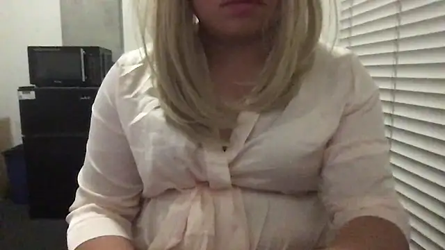 Snapshot of Jessica-Aine chatting on December 2, 2:26 am Jessica-Aine online show from December 2, 2:26 am