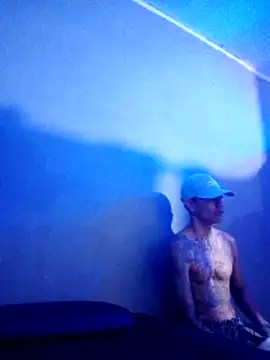 tureygiovani online show from November 22, 11:36 pm