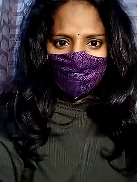 Shivani Tivari online show from February 18, 9:20 pm