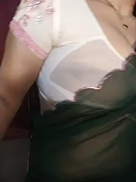 Snapshot of Sneha_gril chatting on July 8, 3:56 pm Sneha gril online show from July 8, 3:56 pm