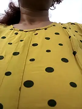 Snapshot of Sneha_gril chatting on April 28, 1:59 am Sneha gril online show from April 28, 1:59 am