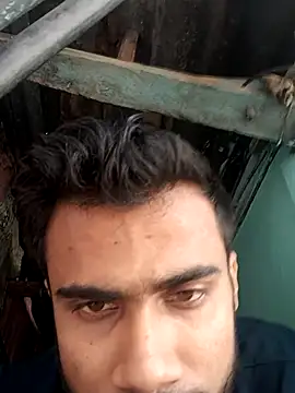 Snapshot of Skinny_Bigass_23 chatting on November 6, 7:12 am Skinny Bigass 23 online show from November 6, 7:12 am