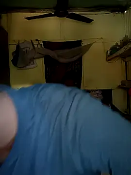 Snapshot of Skinny_Bigass_23 chatting on November 19, 6:46 am Skinny Bigass 23 online show from November 19, 6:46 am