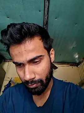 Snapshot of Skinny_Bigass_23 chatting on November 11, 6:30 am Skinny Bigass 23 online show from November 11, 6:30 am