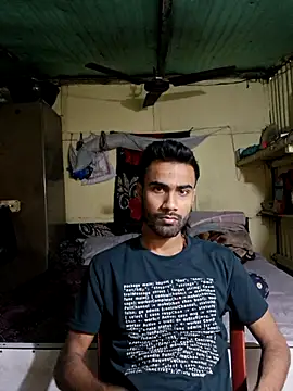 Snapshot of Skinny_Bigass_23 chatting on December 3, 10:03 am Skinny Bigass 23 online show from December 3, 10:03 am