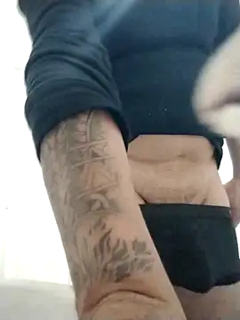 hot man eray online show from October 17, 10:44 pm