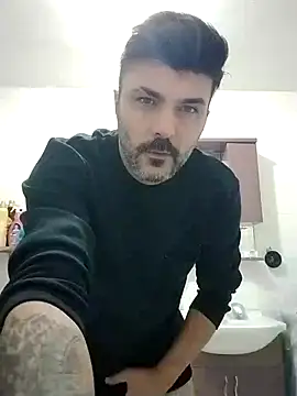 hot man eray online show from November 11, 5:30 pm