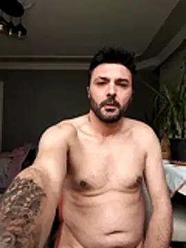 Snapshot of hot_man_eray chatting on April 14, 11:26 am hot man eray online show from April 14, 11:26 am