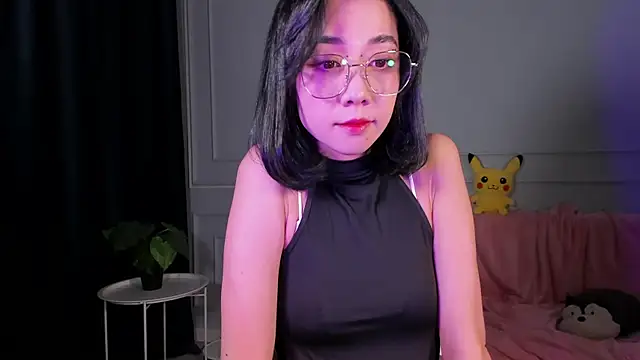 Snapshot of m1satome chatting on December 8, 12:13 am m1satome online show from December 8, 12:13 am