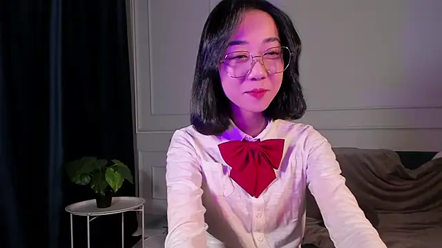 Snapshot of m1satome chatting on December 7, 12:14 am m1satome online show from December 7, 12:14 am