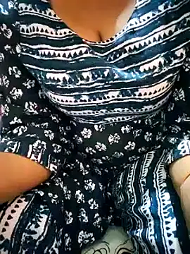 Snapshot of Cute-Apurva chatting on December 24, 8:22 am Cute-Apurva online show from December 24, 8:22 am