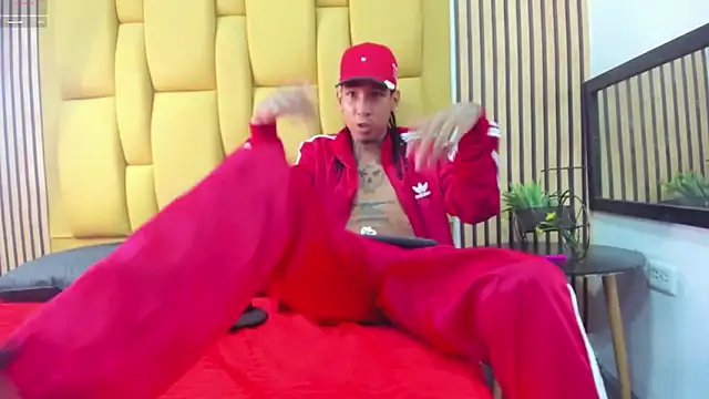 Snapshot of mikeegun chatting on February 21, 2:27 pm mikeegun online show from February 21, 2:27 pm