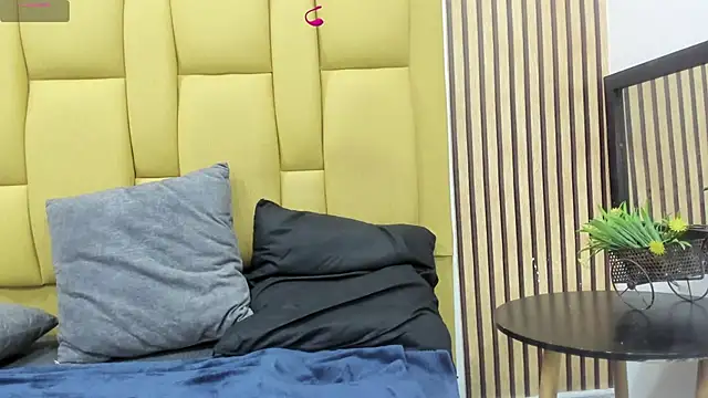 Snapshot of mikeegun chatting on February 1, 11:53 am mikeegun online show from February 1, 11:53 am