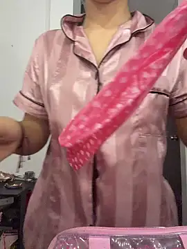 Aaliyah Salma online show from July 13, 2:49 pm