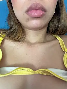 Aaliyah Salma online show from July 12, 6:58 am