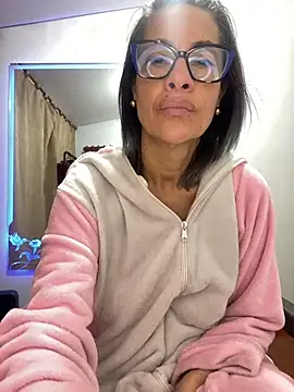 Snapshot of Goddess-Love- chatting on June 21, 9:15 am Goddess-Love- online show from June 21, 9:15 am