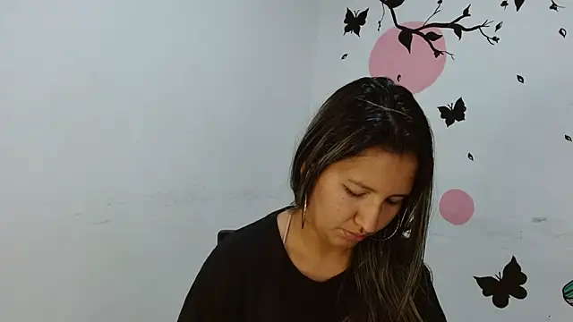 Snapshot of Benett_Lea chatting on December 16, 7:21 pm Benett Lea online show from December 16, 7:21 pm