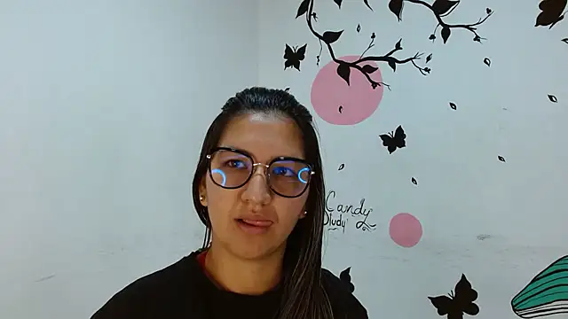 Snapshot of Benett_Lea chatting on December 11, 7:25 pm Benett Lea online show from December 11, 7:25 pm