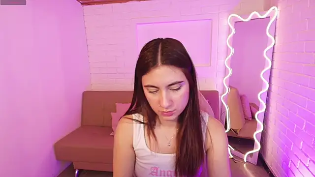 Snapshot of Foxy_tay chatting on December 6, 12:22 pm Foxy tay online show from December 6, 12:22 pm