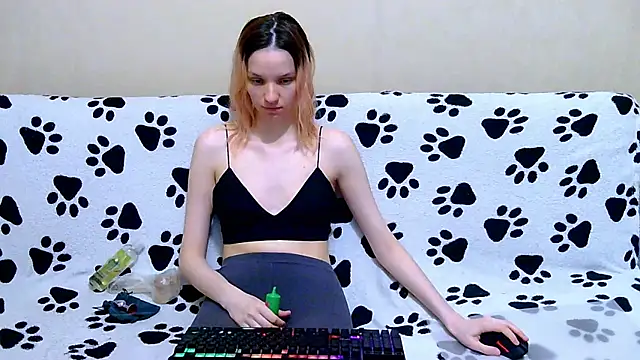 Ivy Lester online show from March 19, 5:46 pm