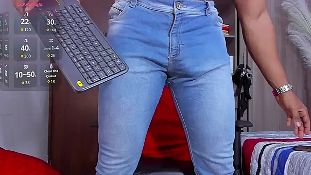AnthonyWhite24 online show from April 5, 10:38 pm