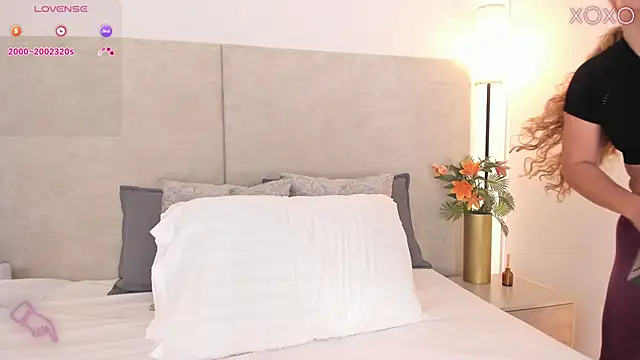 Saori newman online show from December 3, 12:04 pm