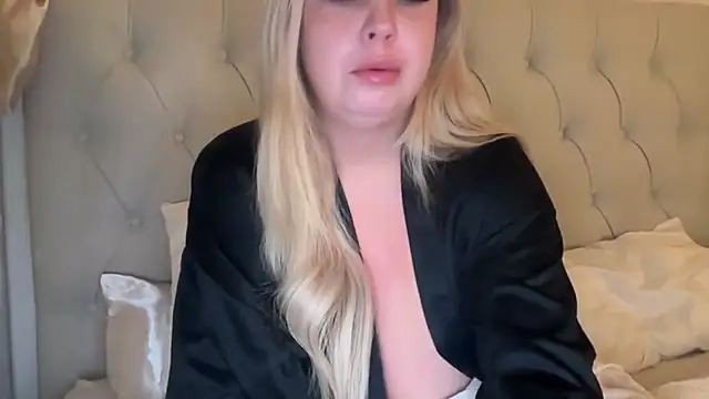 blairbella online show from October 27, 4:57 am